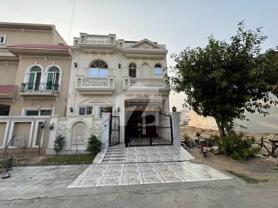 سینٹرل پارک ۔ بلاک اے1 سینٹرل پارک ہاؤسنگ سکیم,لاہور میں 4 کمروں کا 5 مرلہ مکان 2.3 کروڑ میں برائے فروخت۔