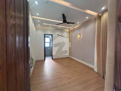 *10 MARLA BRAND NEW HOUSE FOR RENT*