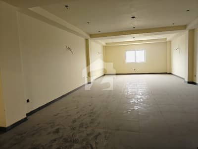 CHANCE DEAL OFFICE AVAILABLE FOR RENT 1165 SQFT