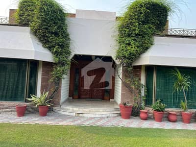 D H A Lahore 2 kanal Owner Build Design House with 100% original pics Available For Sale