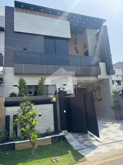5 Marla Brand-New House For Sale Executive Block In Park View City Lahore