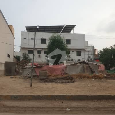 375 Sq. Yards West Open Proper Bifurcated Plot On 100 Feet Main Road In Block 1-A Joher 375 Sq. Yards West Open Proper Bifurcated Plot On 100 Feet Main Road In Block 1-A Joher