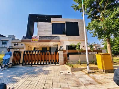 10 Marla House Is Available For Sale In Bahria Town Phase 8 - Block D 10 Marla House Is Available For Sale In Bahria Town Phase 8 - Block D