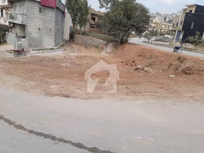 Prime 10 Marla Corner Plot Facing Green Belt on Double Road Gulshan Abad, Adyala Road Prime 10 Marla Corner Plot Facing Green Belt on Double Road Gulshan Abad, Adyala Road