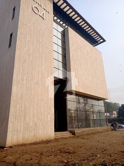 گلبرگ 3 گلبرگ,لاہور میں 4 کنال Studio دفتر 35.0 لاکھ میں کرایہ پر دستیاب ہے۔