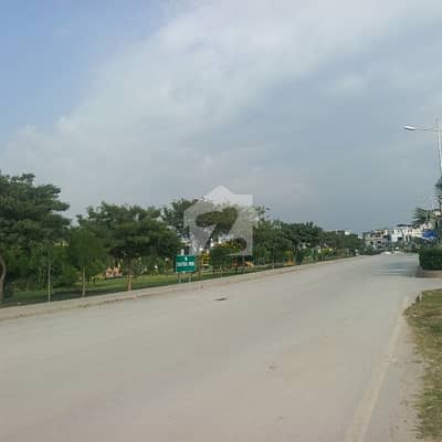 ایم پی سی ایچ ایس - بلاک جی ایم پی سی ایچ ایس ۔ ملٹی گارڈنز,بی ۔ 17,اسلام آباد میں 5 مرلہ رہائشی پلاٹ 63.0 لاکھ میں برائے فروخت۔