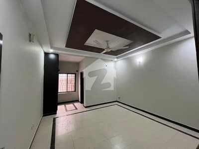 7 Marla Ground Portion. Bedrooms. 3 With Bathrooms. 4, Electric City And Water Tank Separate 25 Feet Street all facilities in life available