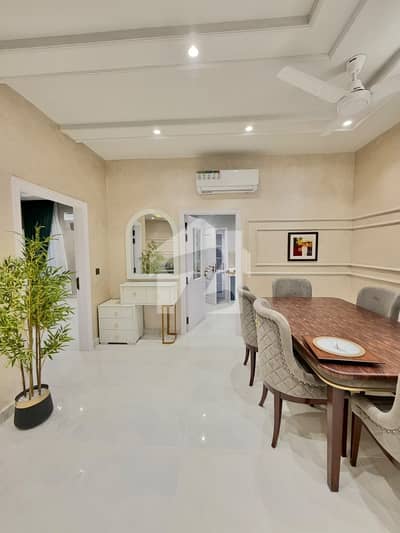 10 MARLA BRAND NEW LUXURY FULLY FURNISHED FAMILY APARTMENT AVAILABLE FOR RENT BRAND NEW FURNITURE AVAILABLE FOR RENT IN EX AIR AVENUE LUXURY DHA PHASE 8 LAHORE.