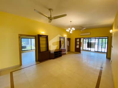 luxury independent upper portion unfurnished 3bed