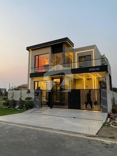 10 Marla House Available For Sale In DHA Phase 7 10 Marla House Available For Sale In DHA Phase 7
