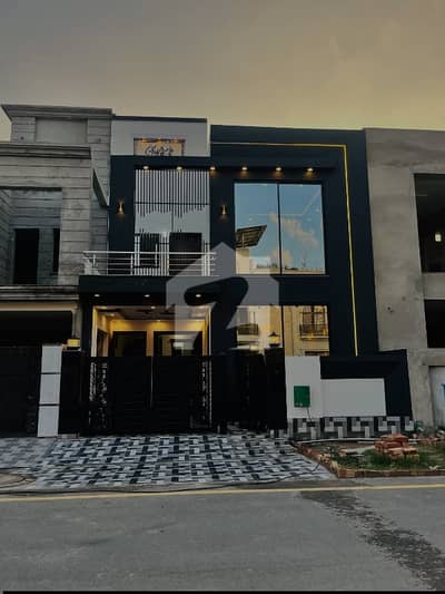 5 Marla Top Of Line House In Bahria Nashman Solid Construction