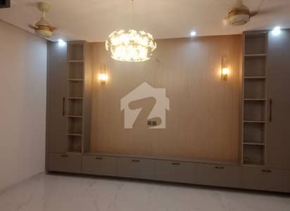 بحریہ ٹاؤن سیکٹر ای بحریہ ٹاؤن,لاہور میں 3 کمروں کا 5 مرلہ مکان 2.0 کروڑ میں برائے فروخت۔