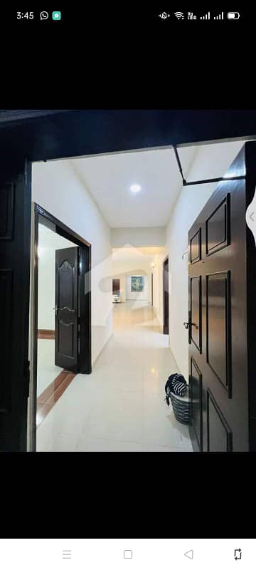 10 Marla Flat Is Available In Affordable Price In Askari 11 - Sector B Apartments