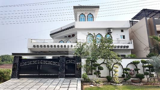 نشیمنِ اقبال فیز 2 - بلاک بی نشیمنِ اقبال فیز 2,نشیمنِ اقبال,لاہور میں 7 کمروں کا 1 کنال مکان 6.25 کروڑ میں برائے فروخت۔ نشیمنِ اقبال فیز 2 - بلاک بی نشیمنِ اقبال فیز 2,نشیمنِ اقبال,لاہور میں 7 کمروں کا 1 کنال مکان 6.25 کروڑ میں برائے فروخت۔