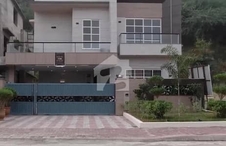 بحریہ گرینز۔ اوورسیز انکلیو بحریہ ٹاؤن فیز 8,بحریہ ٹاؤن راولپنڈی,راولپنڈی میں 6 کمروں کا 10 مرلہ مکان 6.1 کروڑ میں برائے فروخت۔