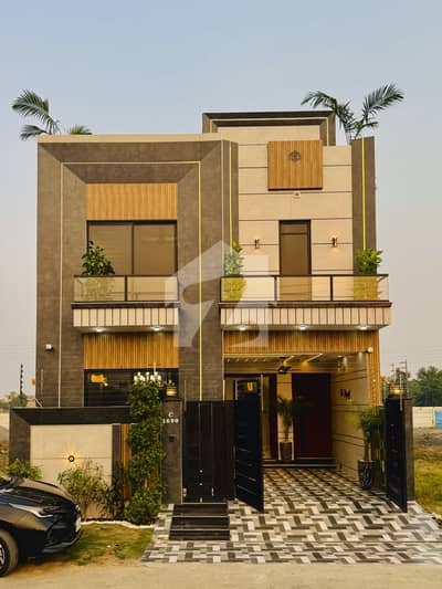 5 Marla Ultra Modren house Central park Lahore