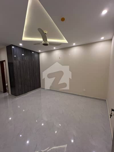 DHA Phase 5, 03 Bed, Luxurious House For Rent. Original Pictures Attached
