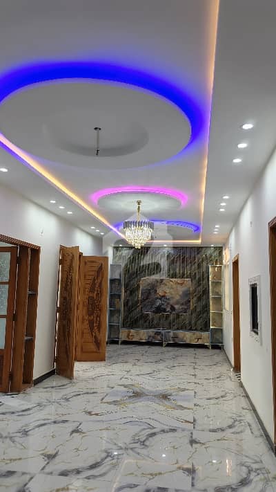 10 Marla Luxury House For Sale In Awan Town Lahore