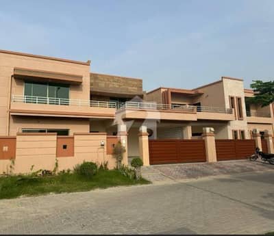 1 Kanal VIP Brigadier House For Sale In Askari 6 | Corner & Park Facing With Solar System