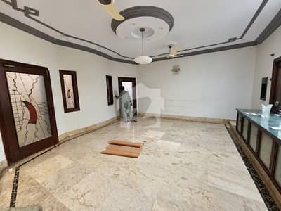 1000 sq yds Bungalow for. Sale in Phase 8