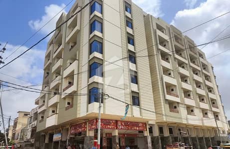 A Luxury Corner 3bed DD Flat Available For Sale