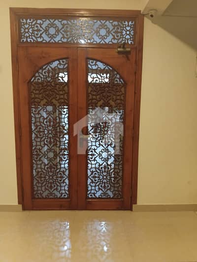 LEASED FLAT IN ASKARI 5 HAVING 3-BED 3000 SQUARE FEET FOR QUICK SALE