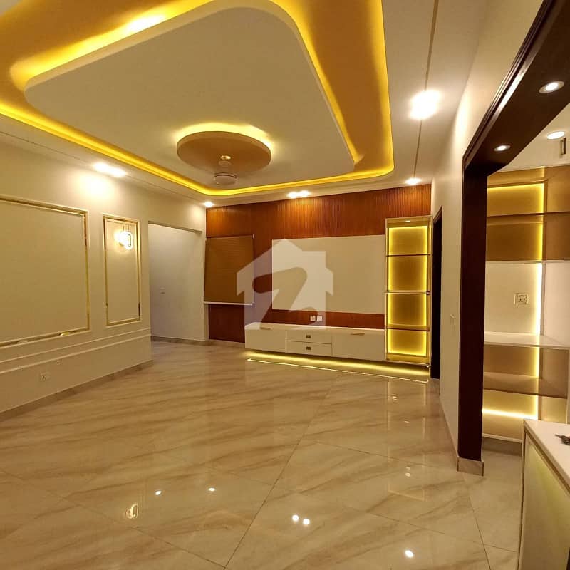BUKHARI COMMERCIAL APARTMENT FOR RENT WITH PARKING BUKHARI COMMERCIAL APARTMENT FOR RENT WITH PARKING