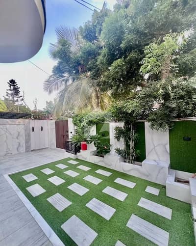 DHA PHASE 6 250 YARDS 5 BEDROOMS STUDY FULLY RENOVATED WEST OPEN SEMI FURNISHED BUNGALOW IS AVAILABLE FOR SALE