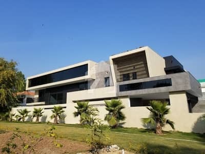 HOUSE FOR RENT IN F-8