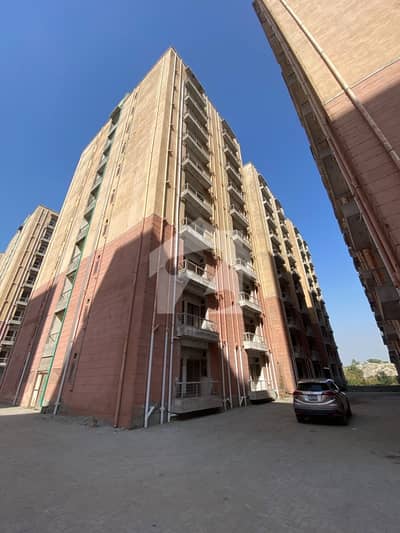 i12 Dtype flat block F 2 bed 2 bath t. v lunch lunch kichen