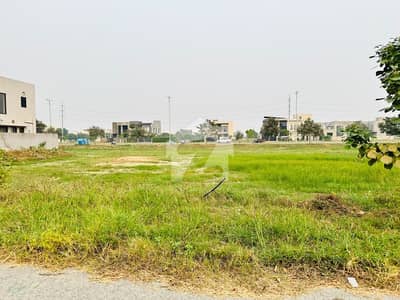 ڈی ایچ اے فیز 7 - بلاک وائے ڈی ایچ اے فیز 7,ڈی ایچ اے ڈیفینس,لاہور میں 1 کنال رہائشی پلاٹ 5.2 کروڑ میں برائے فروخت۔ ڈی ایچ اے فیز 7 - بلاک وائے ڈی ایچ اے فیز 7,ڈی ایچ اے ڈیفینس,لاہور میں 1 کنال رہائشی پلاٹ 5.2 کروڑ میں برائے فروخت۔
