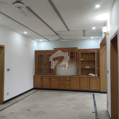 جی ۔ 15 اسلام آباد میں 4 کمروں کا 7 مرلہ مکان 1.1 لاکھ میں کرایہ پر دستیاب ہے۔