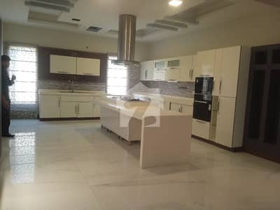 1000 yard Bungalow For Rent available in DHA phase 6