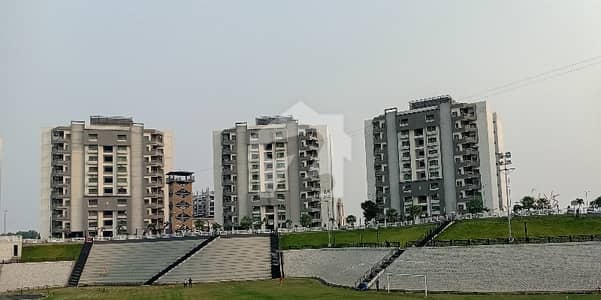 10 Marla Flat Facing Park Available For Rent In Askari 11 10 Marla Flat Facing Park Available For Rent In Askari 11
