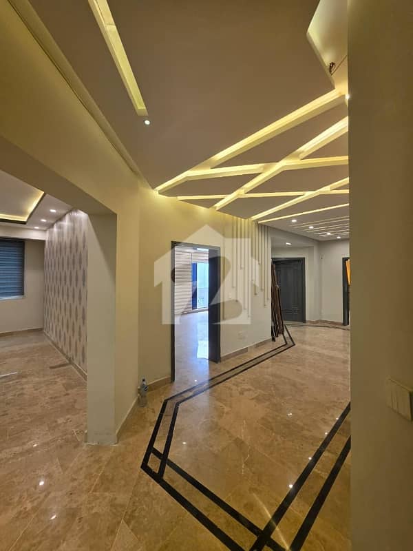 Beautiful 3 Bed Apartment For Rent | Spacious & Well-Designed Beautiful 3 Bed Apartment For Rent | Spacious & Well-Designed