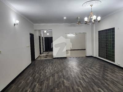 10 Marla New Design Flat Available For Rent 10 Marla New Design Flat Available For Rent
