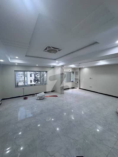 آئی ۔ 10 اسلام آباد میں 1 کنال Studio دفتر 10.0 لاکھ میں کرایہ پر دستیاب ہے۔
