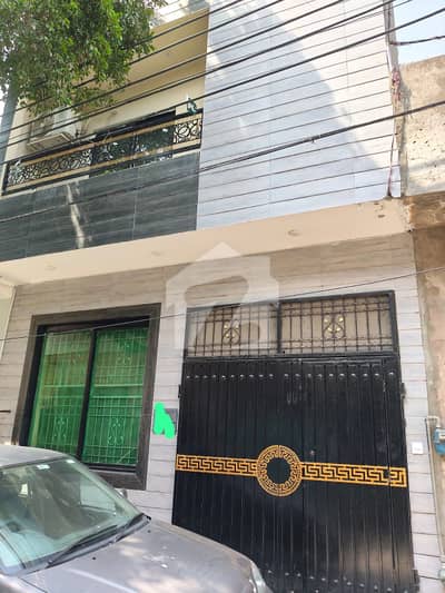 شیرشاہ کالونی - راؤنڈ روڈ لاہور میں 5 کمروں کا 3 مرلہ مکان 1.6 کروڑ میں برائے فروخت۔ شیرشاہ کالونی - راؤنڈ روڈ لاہور میں 5 کمروں کا 3 مرلہ مکان 1.6 کروڑ میں برائے فروخت۔