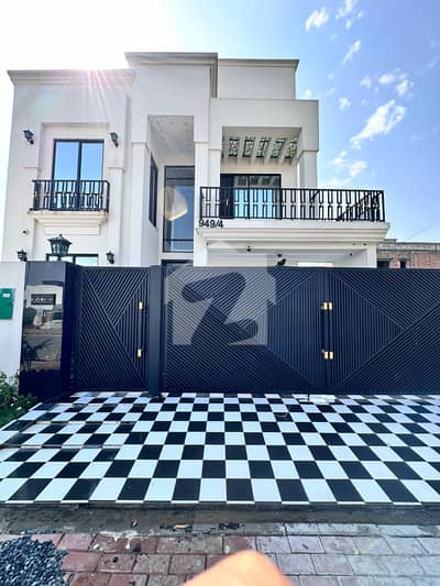 10 Marla Brand New Luxury Furnished House For Sale With Original Pictures And Original Price Investor Rate In Tauheed Block Bahria Town Lahore 10 Marla Brand New Luxury Furnished House For Sale With Original Pictures And Original Price Investor Rate In Tauheed Block Bahria Town Lahore