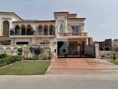 House For Sale In Rs. 3 Crore 30 Lac House For Sale In Rs. 3 Crore 30 Lac
