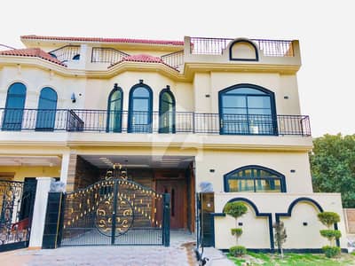 5 MARLA LUXURIOUS HOUSE FOR SALE IN BUCH VILLAS MULTAN.