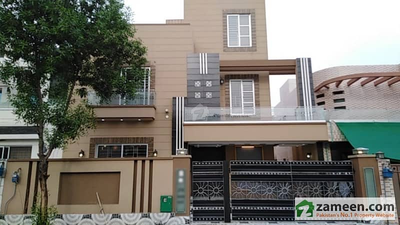 10 Marla Double Story House For Sale In Shaheen Block Bahria Town Lahore