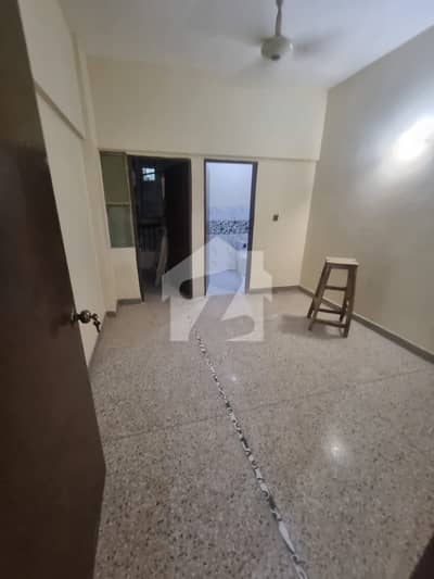 Flat Sized 1250 Square Feet Available In Gulshan-e-Iqbal - Block 7