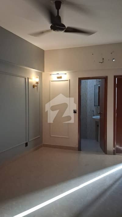 DHA Phase 8 3bed Drowning Dining Fully Renovatied Good Location Family Building