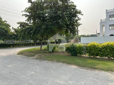 2 Kanal Prime Corner Plot For Sale In Engineers Town, Sector A
