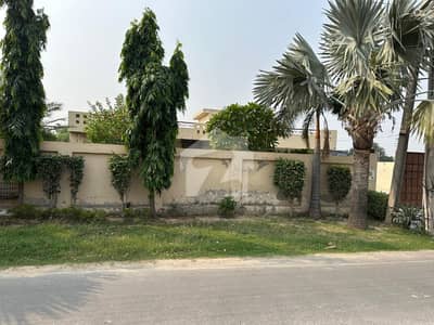 2 Kanal Single-Storey Semi-Commercial House for Sale in Valencia Town, Lahore