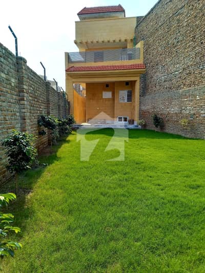 ورسک روڈ پشاور میں 2 کنال Studio دفتر 7.0 لاکھ میں کرایہ پر دستیاب ہے۔