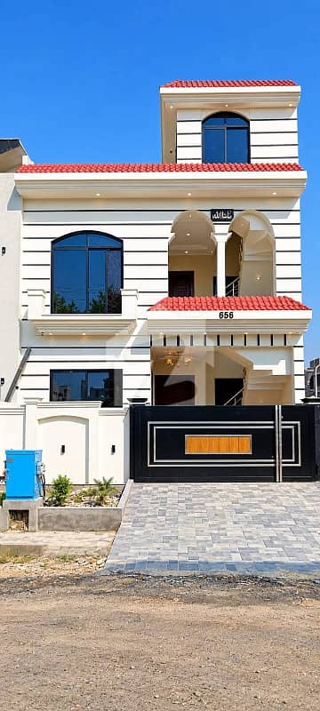 Im Selling 5 Marla Brand New House Gullberg Residencia Block C