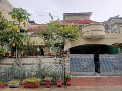 چکلالہ سکیم 3 چکلالہ سکیم,راولپنڈی میں 5 کمروں کا 10 مرلہ مکان 5.25 کروڑ میں برائے فروخت۔ چکلالہ سکیم 3 چکلالہ سکیم,راولپنڈی میں 5 کمروں کا 10 مرلہ مکان 5.25 کروڑ میں برائے فروخت۔