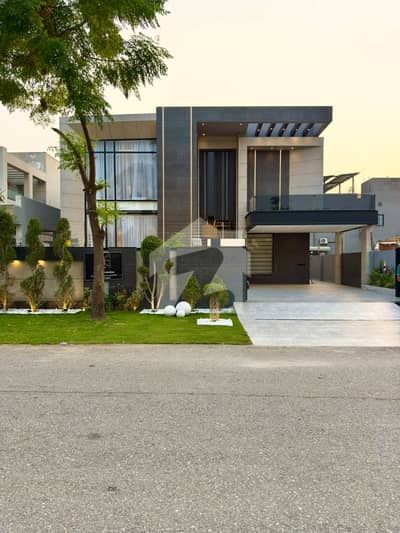 1-Kanal Ultra-Modern Designer Bungalow for Sale | Fully Furnished with Double-Height TV Lounge 1-Kanal Ultra-Modern Designer Bungalow for Sale | Fully Furnished with Double-Height TV Lounge